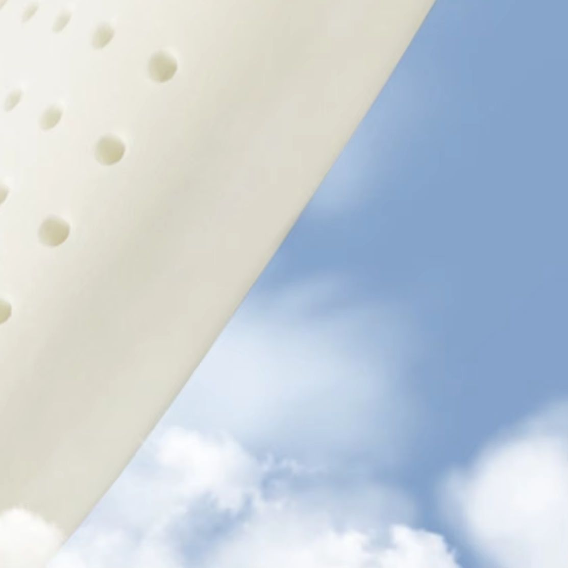 Neck Pillow Memory Foam - وسادة تخييم من الفوم المرن قابلة