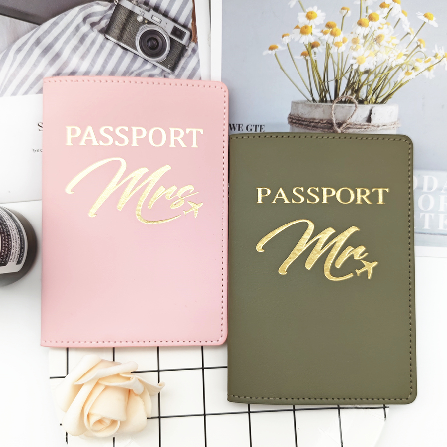 Travel Accessories For Plane - طقم من قطعتين غطاء جواز سفر