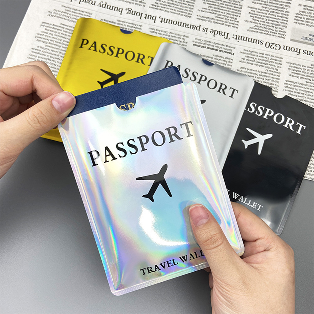 Travel Accessories For Plane - حافظة واقية لجواز السفر من رقائق