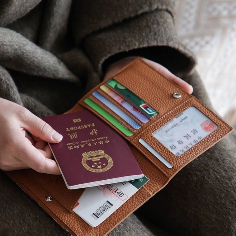 أغطية حامل جواز السفر الجلدية، - مراجعة Travel Accessories For Plane وسعره