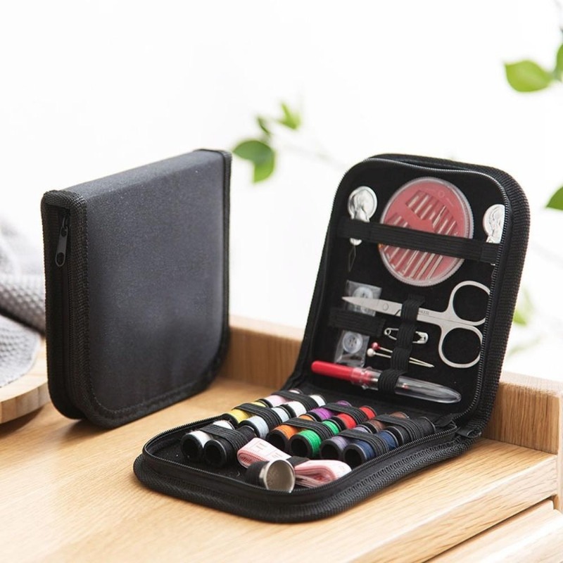 مجموعة خياطة محمولة للسفر والم - مراجعة Travel Accessories Gift Set وسعره
