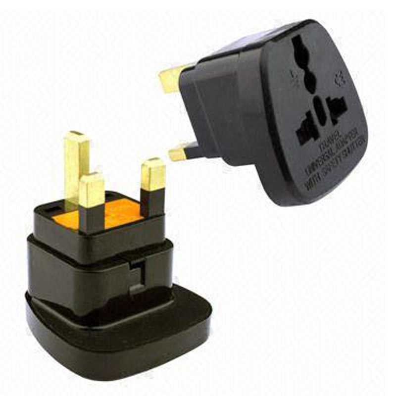 قطعة واحدة محول قابس عالمي من  - مراجعة Travel Accessories Europe وسعره
