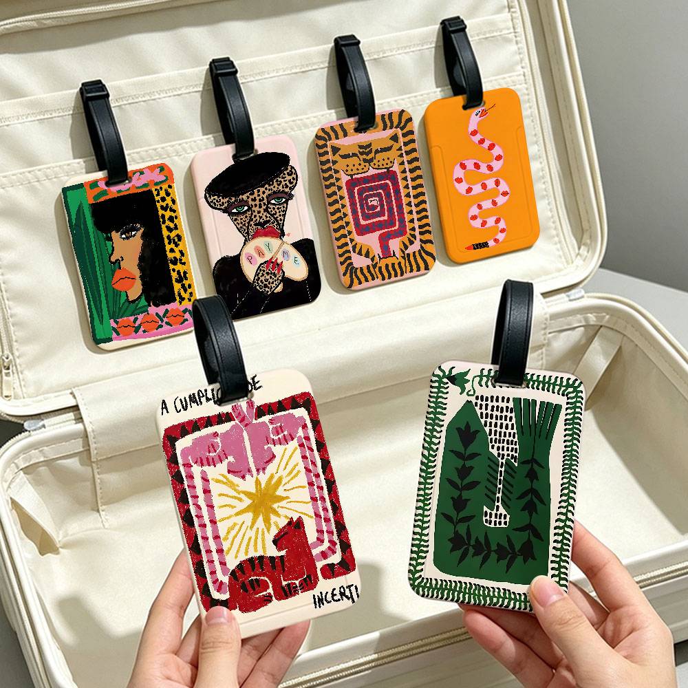 بطاقة تعريف أمتعة من البلاستيك - مراجعة Travel Accessories Egypt وسعره